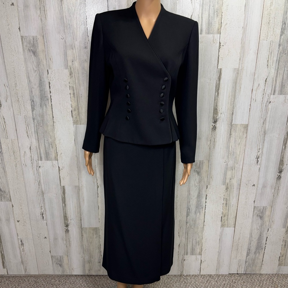 Preston & York Vintage Elegant Black‎ Buttoned Suit Set